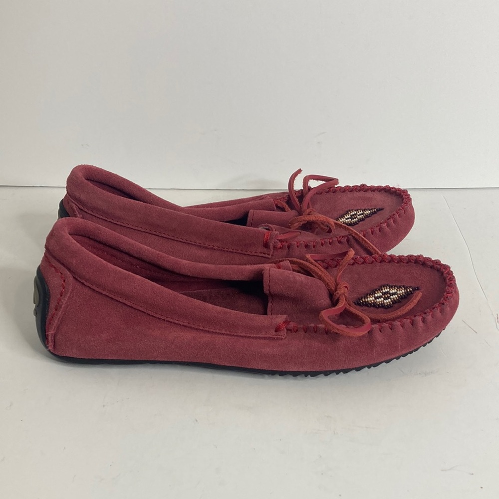 Manitobah Moccasins Womens 7 Pink Red Suede Slip On Loafers Aboriginal Beaded